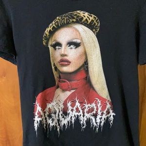 Black aquaria shirt
